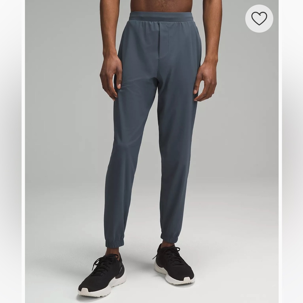SALE OFFER Men's lululemon surge jogger size medium 28" inseam